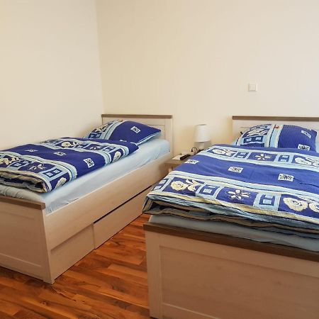 Ferienwohnung- Sarah Hahnstatten 外观 照片